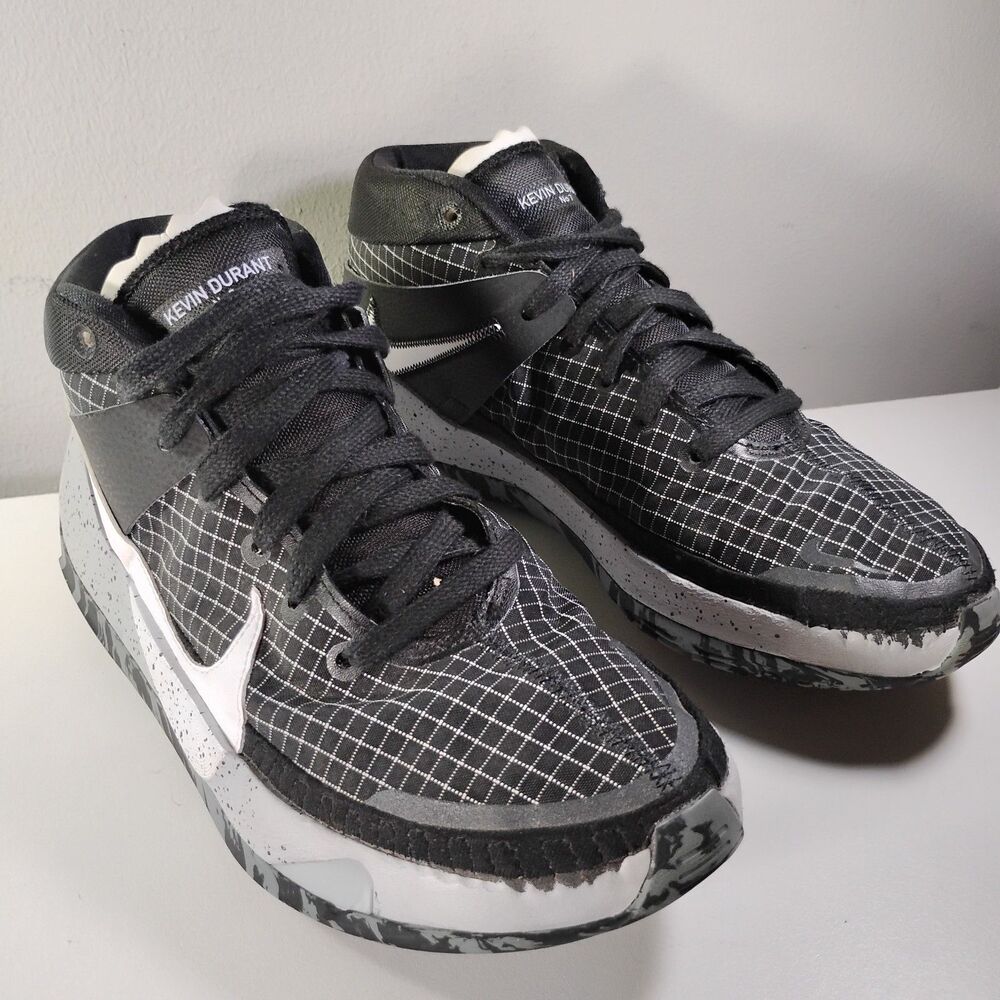 Nike KD 13 Size 9 Oreo Kevin Durant Sneaker Men's Black Gray Basketball Shoes